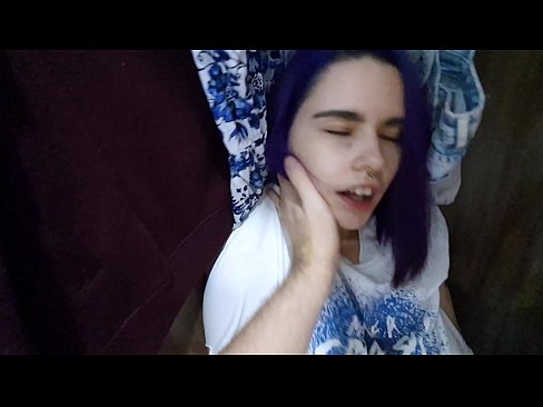 ❤️ 在壁櫥裡找到我姐姐並幫她射精 ☑ 超級性愛 在色情 zh-tw.virtsextor.ru ️❤